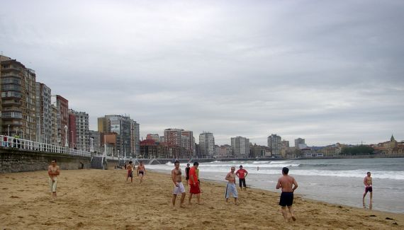 Copia de playa gijon.jpg